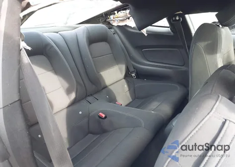 2016 Ford Mustang V6 z USA, uszkodzony, nr VIN 1FA6P8AM1G5263994